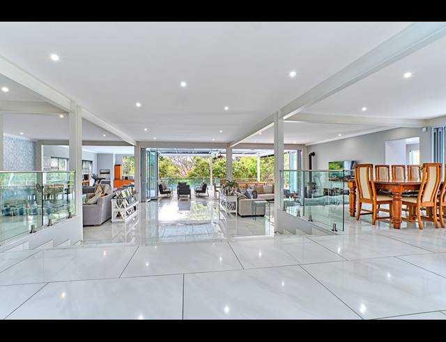 6 BEDROOM HOUSE FOR SALE IN BLUE HILLS COUNTRY ESTATE